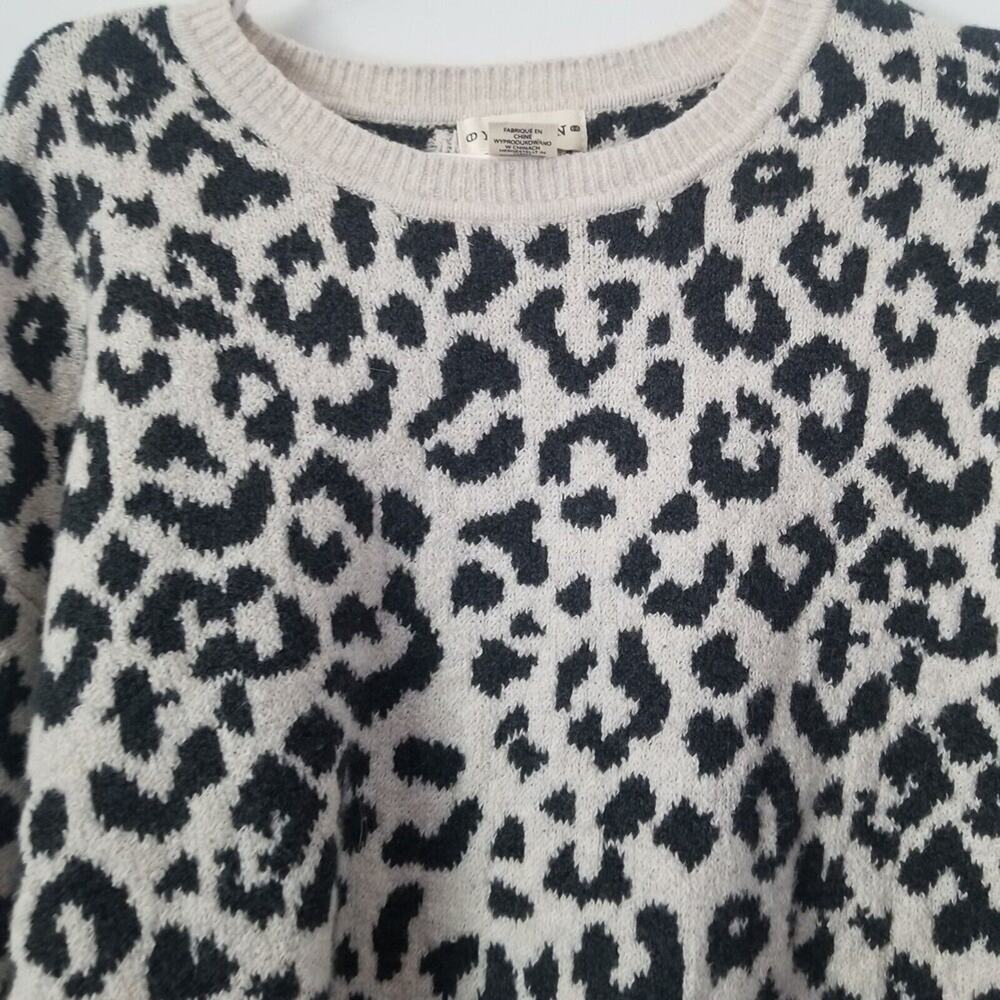 Leopard Print Sweater By Yet Again Size Medium - image 6